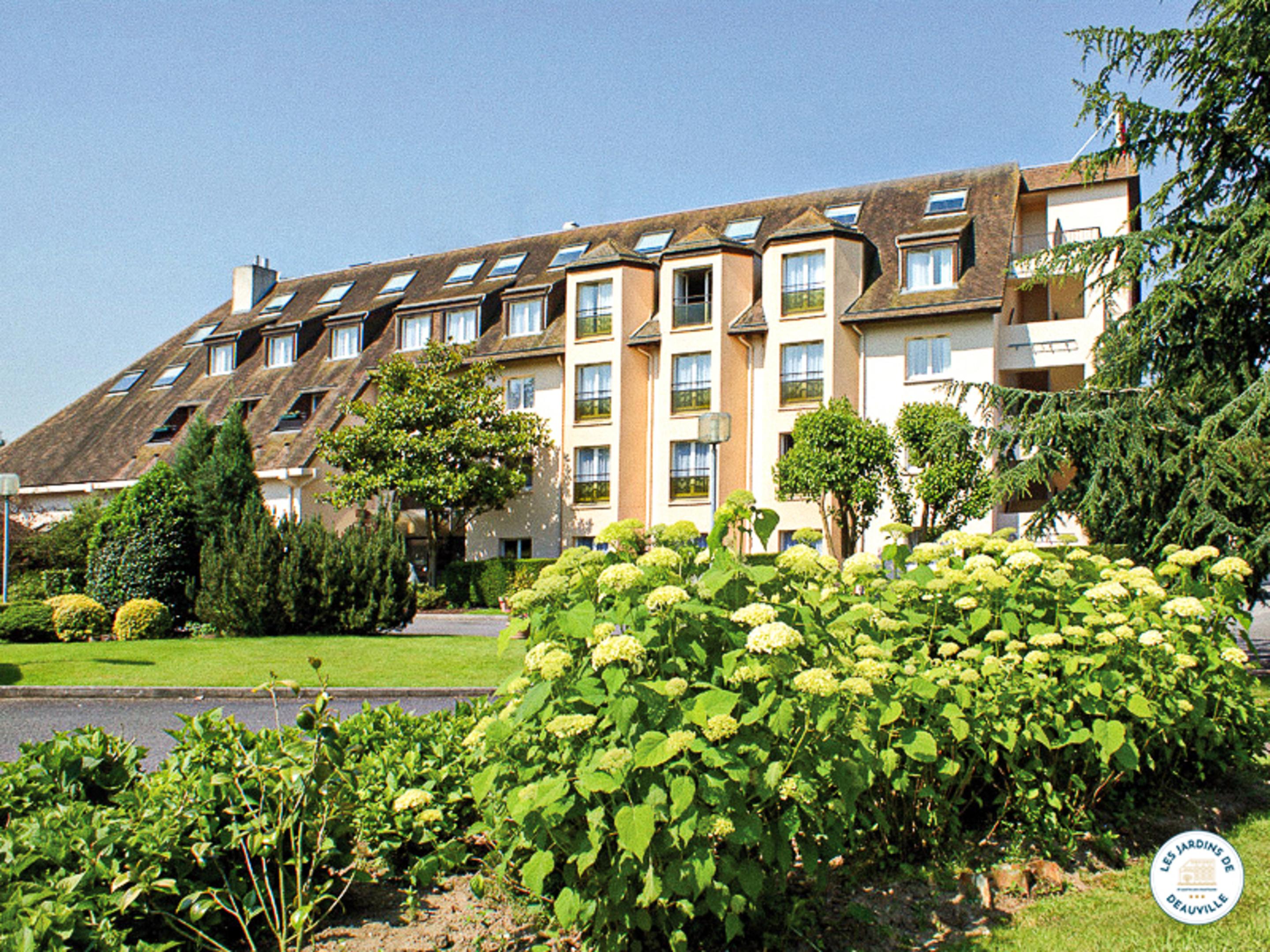 Hotel Les Jardins De Deauville Saint-Martin-aux-Chartrains Bagian luar foto
